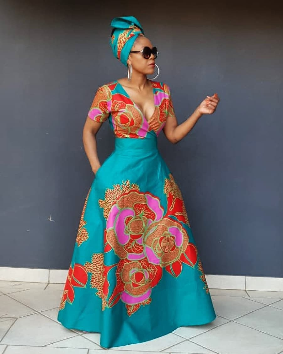 V Neck Beautiful Red Flowers Short Sleeve Maxi Dress