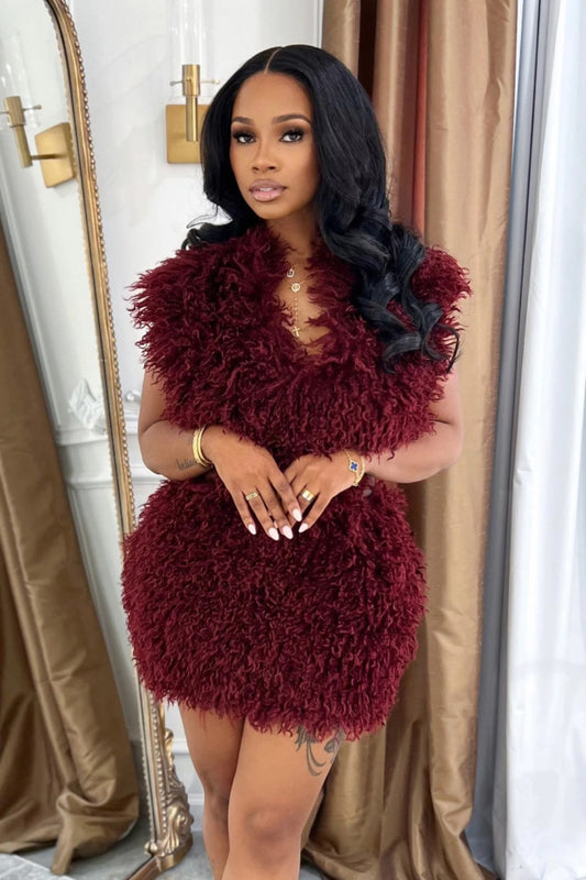 Faux Fur V Neck Crop Tank Top Mini Skirts 2pcs Set-Burgundy [Pre Order]