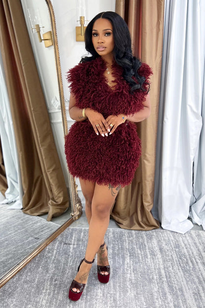 Faux Fur V Neck Crop Tank Top Mini Skirts 2pcs Set-Burgundy [Pre Order]