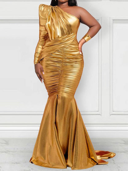 Pleated Solid Color Plus Size One-Shoulder Maxi Dresses