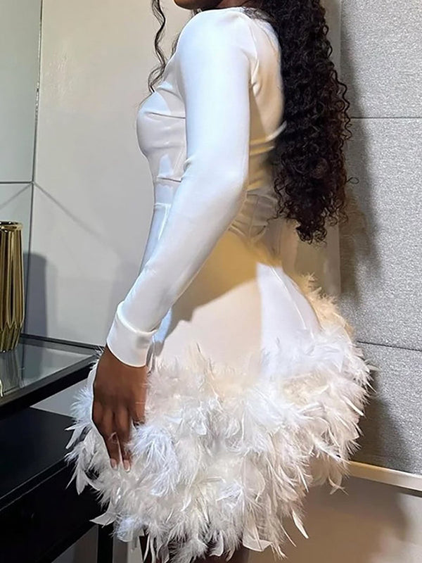 Feathers Solid Color Long Sleeves Plus Size Deep V-Neck Mini Dresses